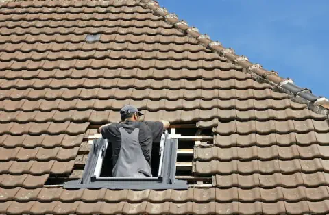 Pose de velux - Notre-Dame-de-Cenilly